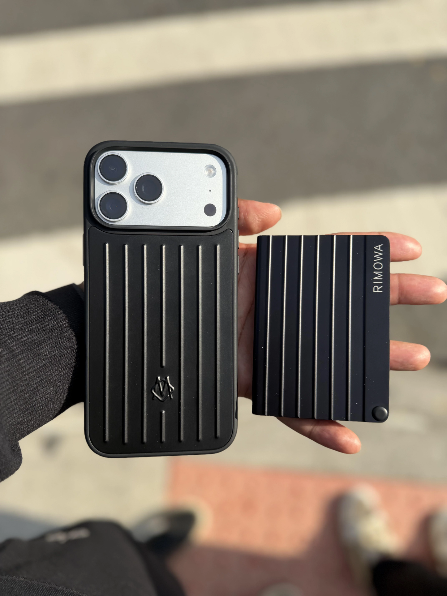 Rimowa Black Case for iPhone 17 Pro / Max
